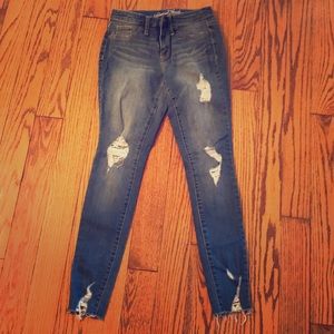 Universal Thread jeans